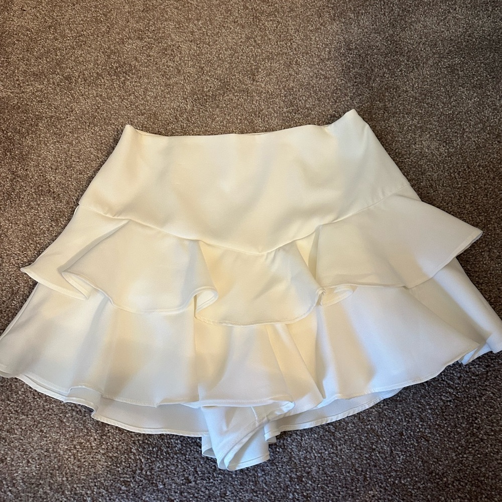 Idem Ditto White Ruffled Skirt
